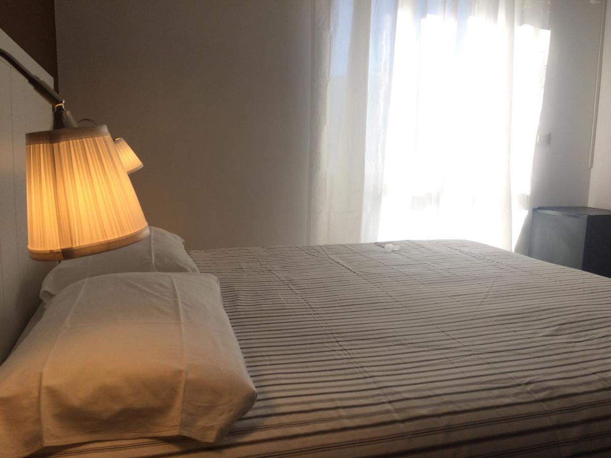 罗马钱皮诺甜蜜生活旅馆酒店 外观 照片